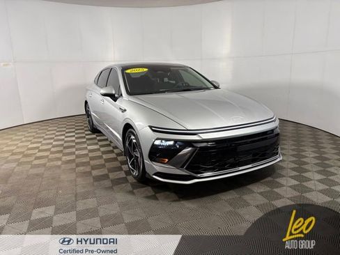 Used 2025 Hyundai Sonata SEL FWD image 7