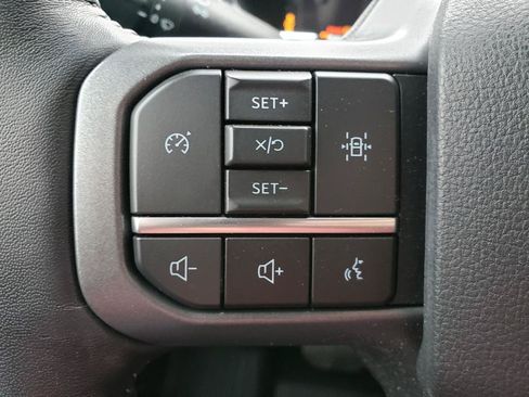 Used 2023 Ford F150 Lariat AWD/4WD image 22