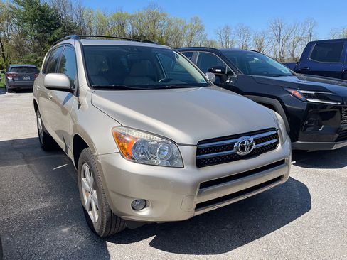 Used 2007 Toyota RAV4 Limited image 1