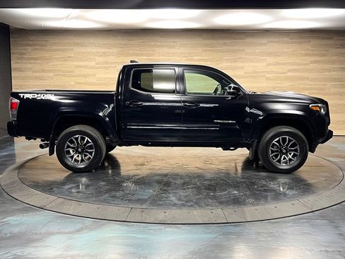 Used 2020 Toyota Tacoma TRD Sport w/ Advanced Technology Package AWD/4WD image 27