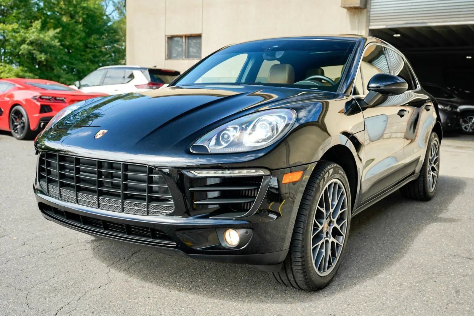 Used 2017 Porsche Macan S AWD/4WD image 9