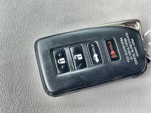 Used 2018 Lexus ES 350 w/ Ultra Luxury Package FWD image 21