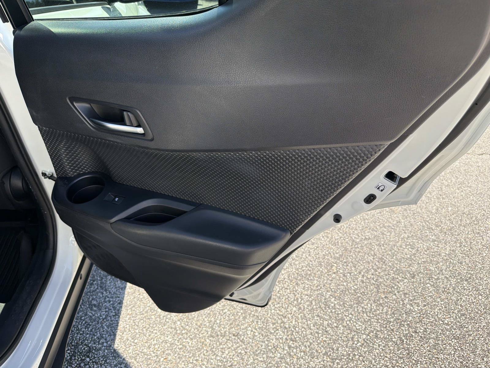 Used 2019 Toyota C-HR LE FWD image 16
