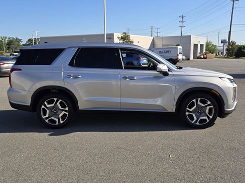 Used 2025 Hyundai Palisade SEL FWD image 6