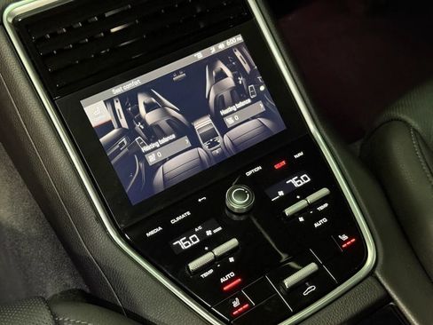 Used 2023 Porsche Panamera 4 Platinum Edition AWD/4WD image 67