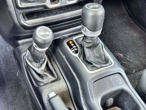 Used 2020 Jeep Wrangler Unlimited Sport S AWD/4WD image 20