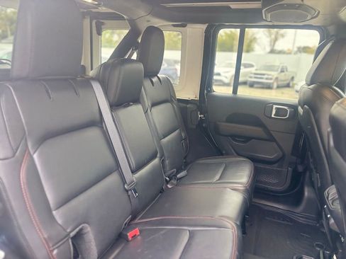 Used 2021 Jeep Wrangler Unlimited Rubicon image 16