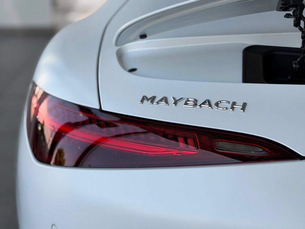 New 2026 Mercedes-Benz Maybach SL 680 image 10