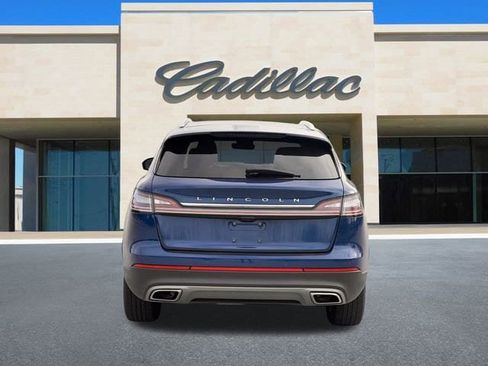 Used 2021 Lincoln Nautilus AWD w/ Equipment Group 101A image 4