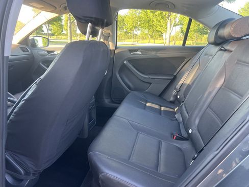 Used 2012 Volkswagen Jetta SE FWD image 14