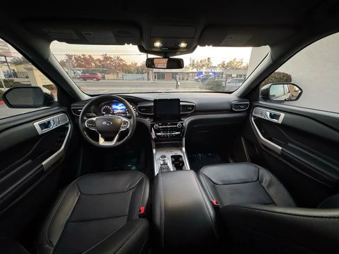 Used 2022 Ford Explorer Limited AWD/4WD image 20