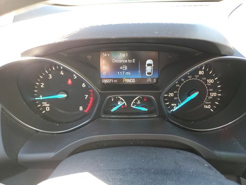 Used 2017 Ford Escape SE w/ Equipment Group 201A image 17