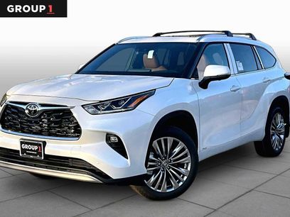 New 2026 Toyota Highlander Platinum
