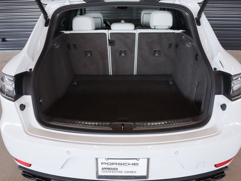 Certified 2021 Porsche Macan GTS AWD/4WD image 30