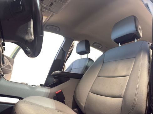 Used 2019 GMC Terrain SLT w/ Preferred Package FWD image 16