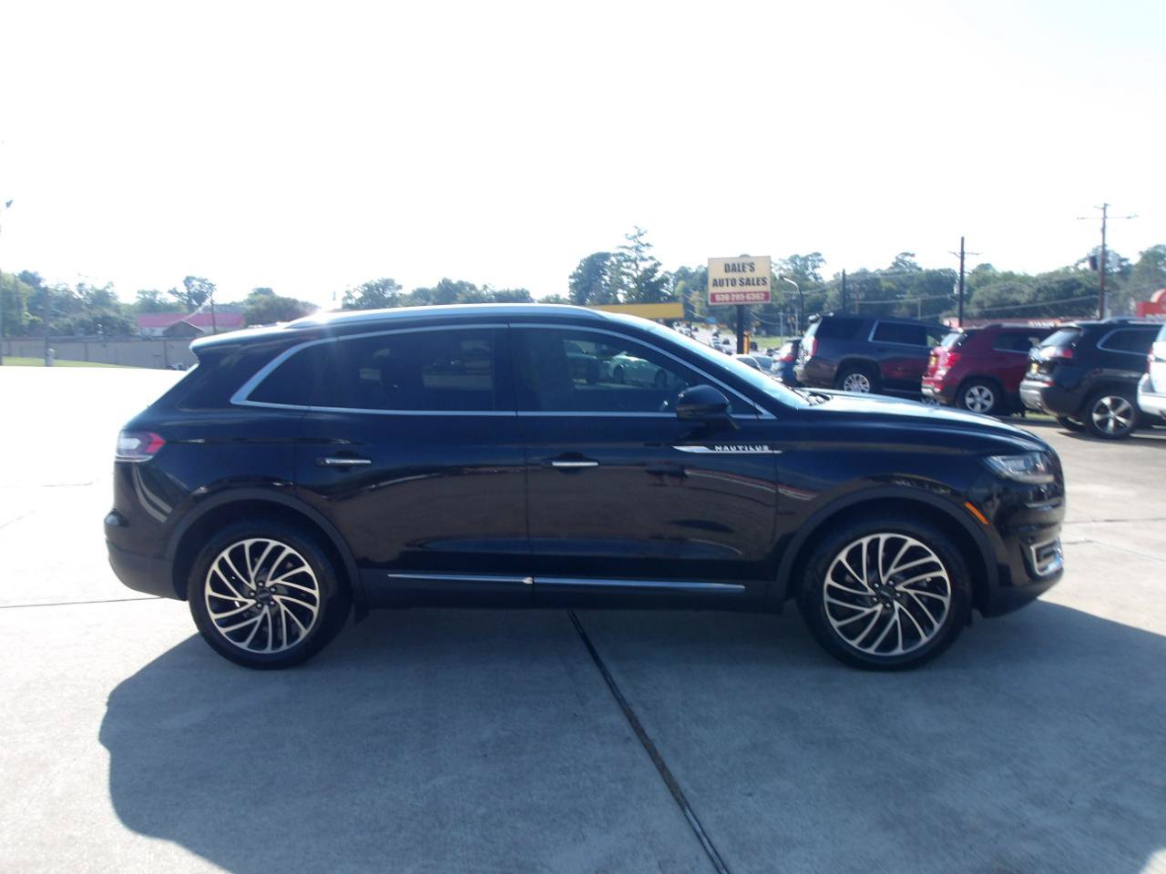 Used 2019 Lincoln Nautilus Reserve w/ Driver Assistance Package AWD/4WD image 5