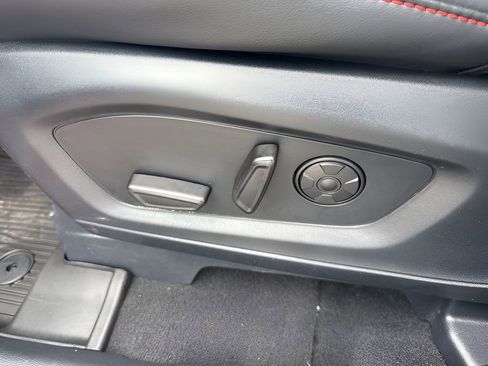 Used 2025 Ford Explorer ST image 10