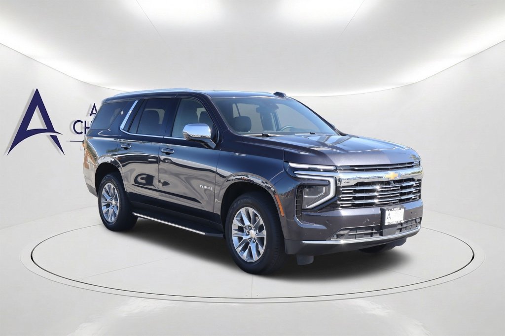 Used 2025 Chevrolet Tahoe Premier RWD image 3