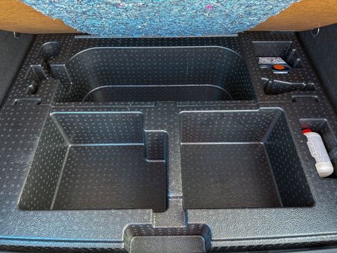 Certified 2025 Nissan Kicks SV w/ Charging Package image 34