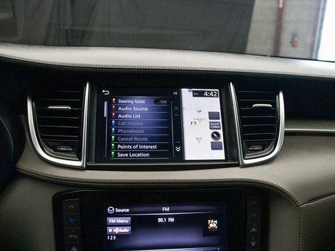 Used 2024 INFINITI QX50 Sensory w/ Accent Package image 33