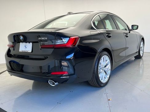 Used 2026 BMW 330i Sedan w/ Premium Package RWD image 3