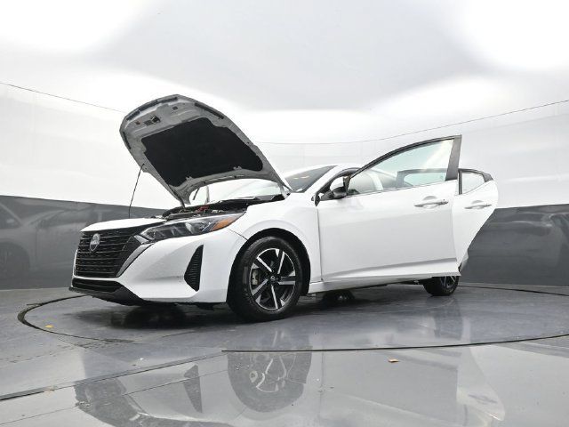 Used 2024 Nissan Sentra SV FWD image 41