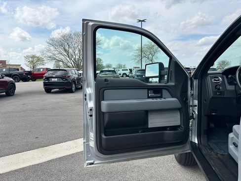 Used 2013 Ford F150 XLT w/ Luxury Equipment Group image 11