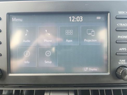 Used 2019 Toyota RAV4 LE FWD image 29