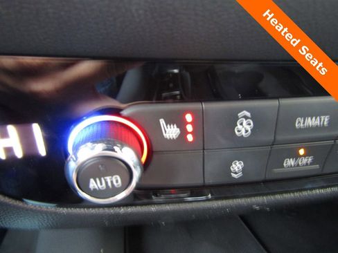 Used 2024 Buick Enclave Essence w/ Sport Touring Edition image 16