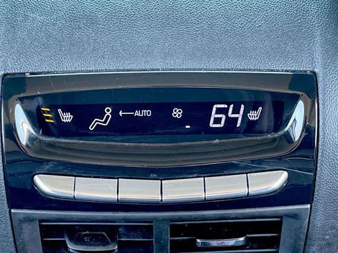 Used 2019 Cadillac XT5 Premium Luxury w/ LPO, Black Ice Package image 22