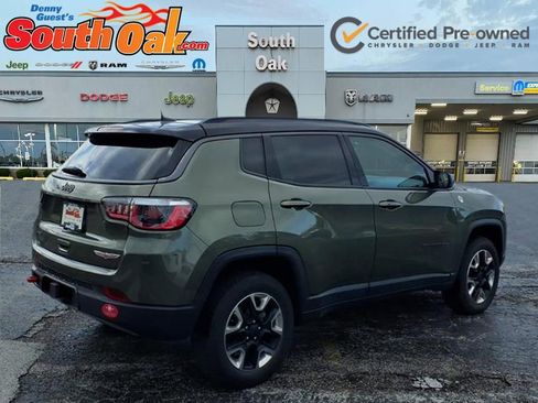 Used 2018 Jeep Compass Trailhawk w/ Cold Weather Group AWD/4WD image 3