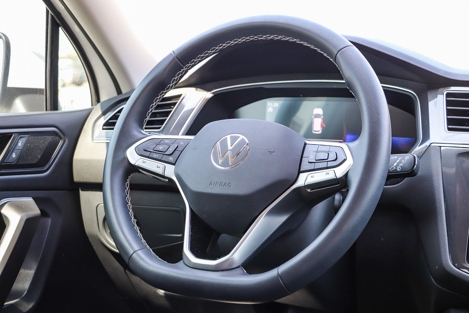 Used 2024 Volkswagen Tiguan S FWD image 16