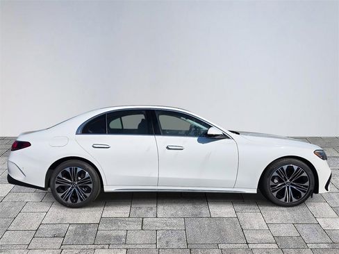 New 2026 Mercedes-Benz E 450 4MATIC Sedan image 8