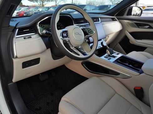 Used 2025 Jaguar F-PACE R-Dynamic S AWD/4WD image 11