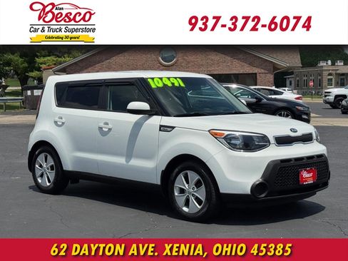 Used 2016 Kia Soul FWD image 1
