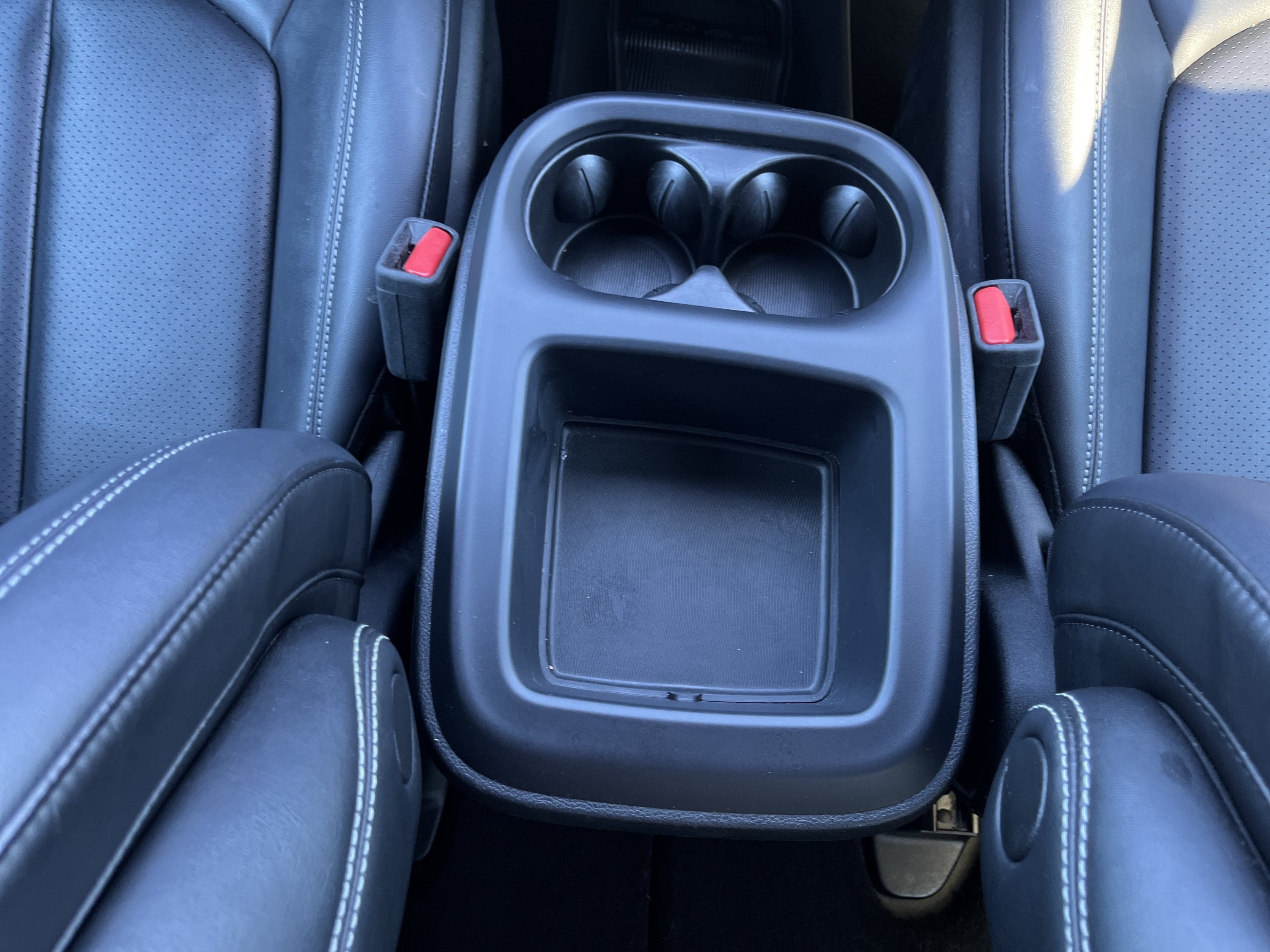 Used 2025 Chrysler Pacifica Select FWD image 26