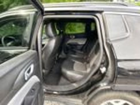 Used 2024 Jeep Compass Latitude AWD/4WD image 10