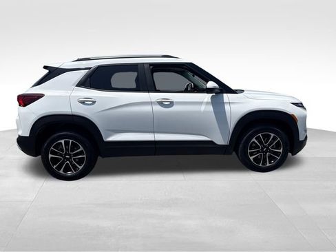 Certified 2025 Chevrolet TrailBlazer LT AWD/4WD image 6