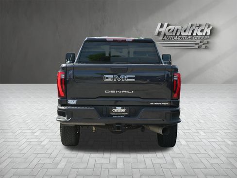 Used 2024 GMC Sierra 2500 Denali Ultimate w/ Max Trailering Package AWD/4WD image 9