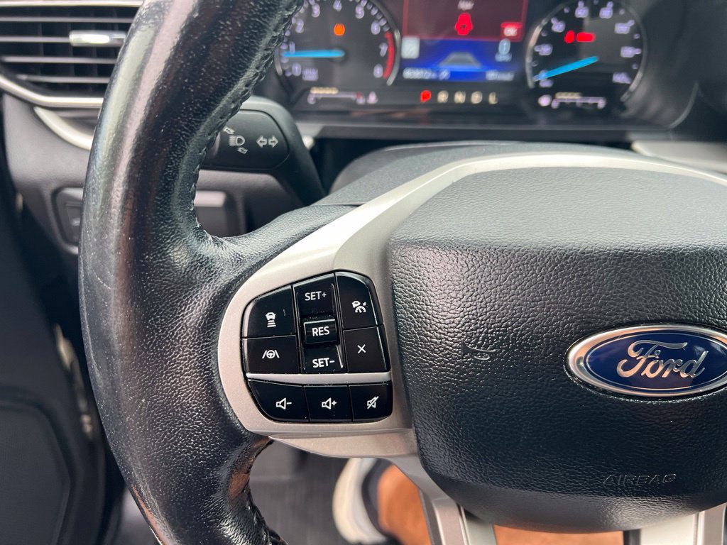 Used 2021 Ford Explorer XLT w/ Equipment Group 202A RWD image 39