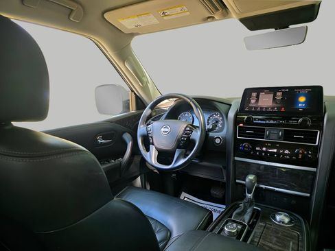 Used 2023 Nissan Armada Platinum w/ Captain's Chairs Package AWD/4WD image 13