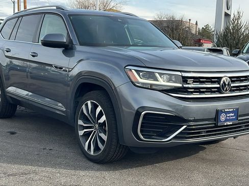 Used 2021 Volkswagen Atlas SEL R-Line image 3