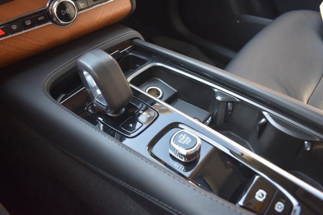 Used 2024 Volvo XC90 T8 Plus w/ Protection Package Premier AWD/4WD image 29