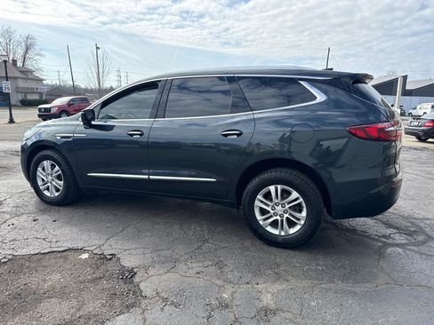 Used 2019 Buick Enclave Essence image 8