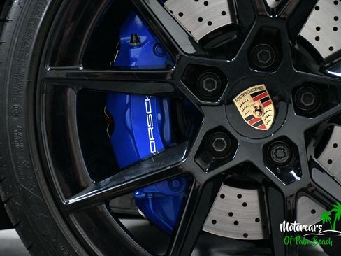 Used 2025 Porsche 911 Carrera RWD image 25