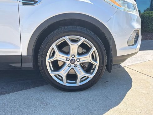 Used 2017 Ford Escape Titanium w/ Equipment Group 301A FWD image 15