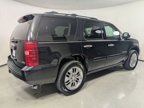 Used 2008 Chevrolet Tahoe LTZ w/ LTZ Preferred Equipment Group RWD image 7