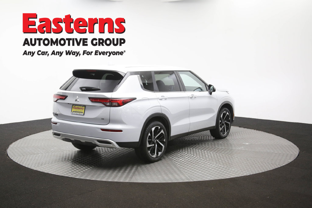 Used 2024 Mitsubishi Outlander SE AWD/4WD image 43