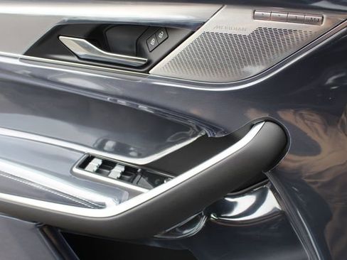 New 2026 Jaguar F-PACE R-Dynamic S image 18