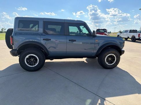 Used 2025 Ford Bronco Badlands w/ Sasquatch Package AWD/4WD image 6